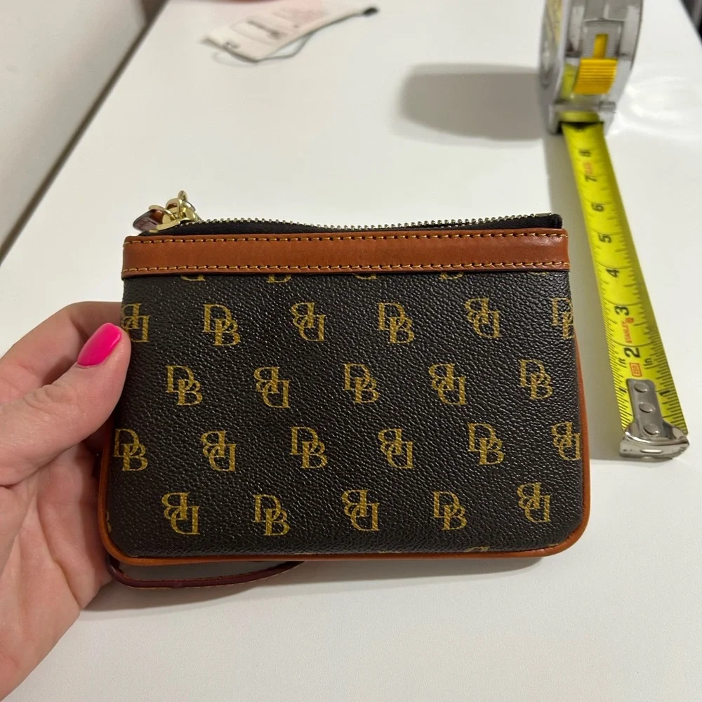 Dooney & Burke Wristlet‎ Coin Purse